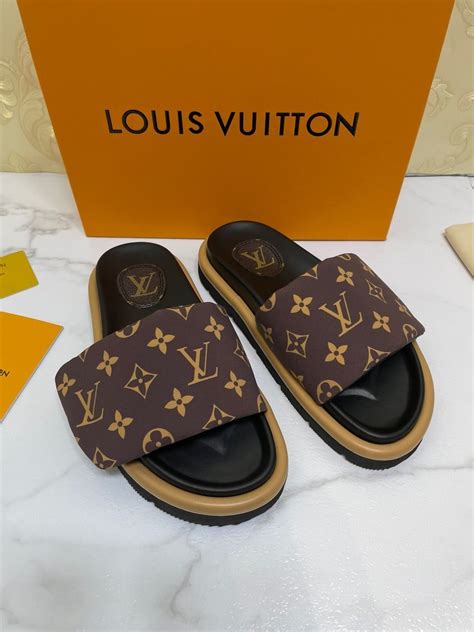 louis vuitton slippers kopen|Louis Vuitton slippers for women.